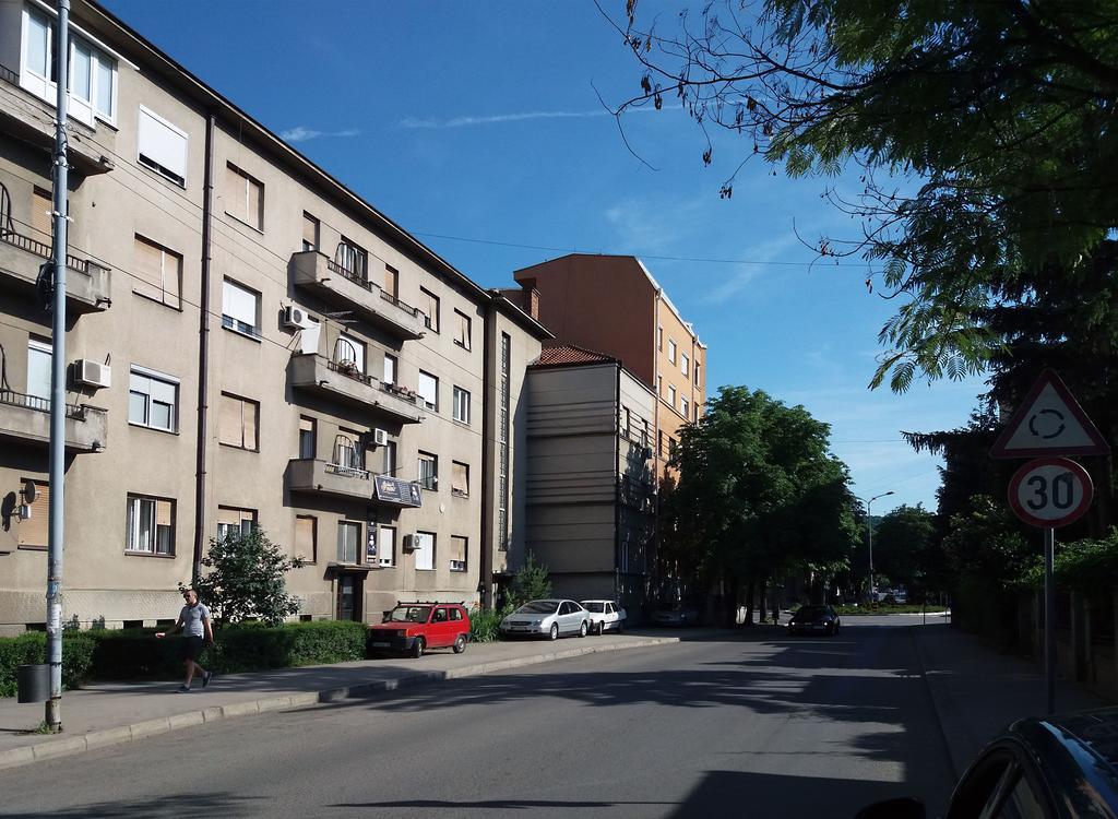 Apartment Millas Ni Exteriér fotografie